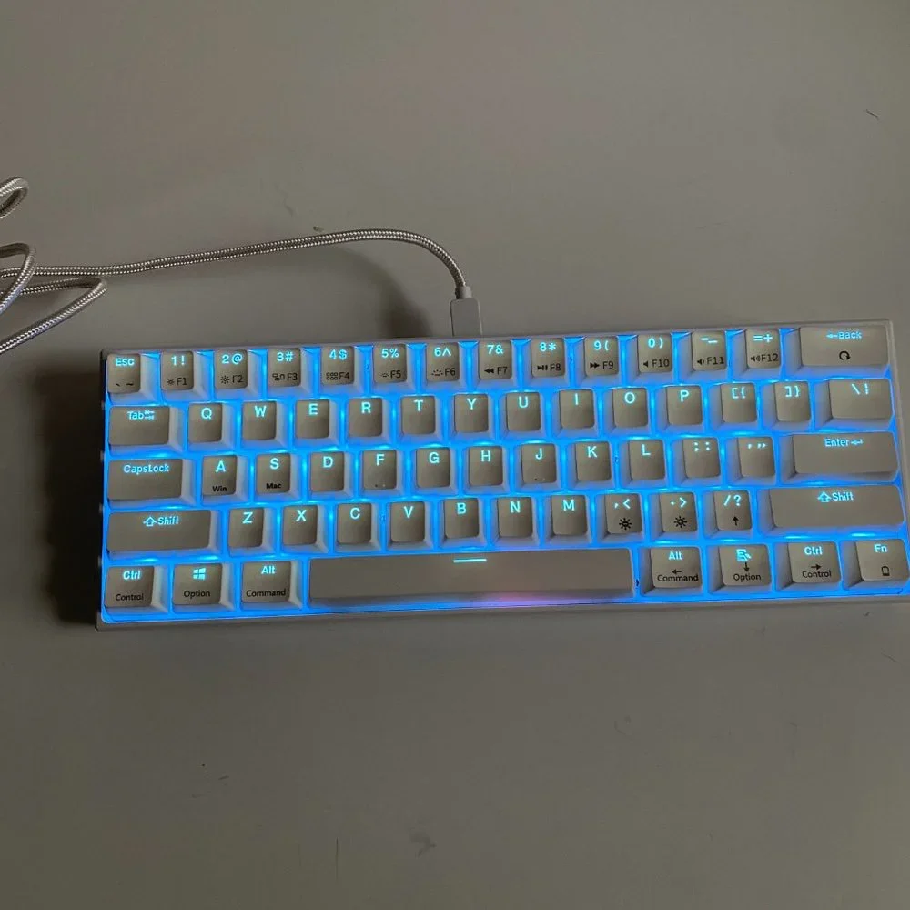 Velocifire Ergonomic Retro Looking Mechanical Keyboard With USB Cord TKL61WS M1